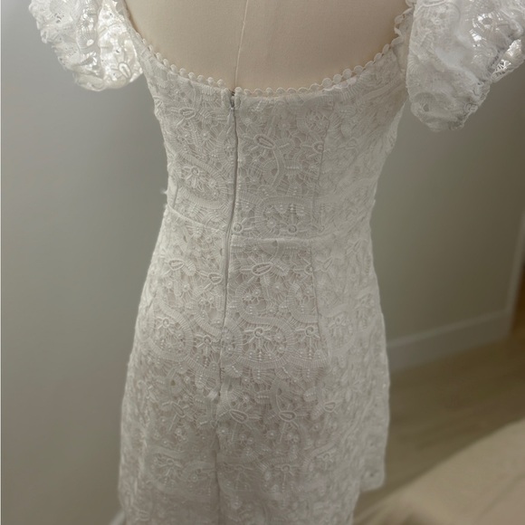 Elegant White Lace Mini Dress - Picture 4 of 4